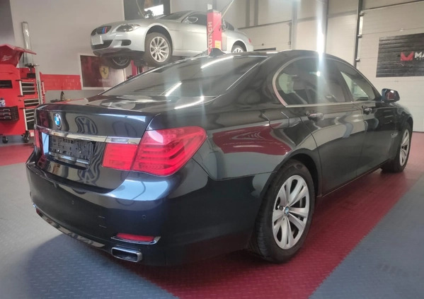 BMW Seria 7 cena 32000 przebieg: 264000, rok produkcji 2011 z Barlinek małe 352